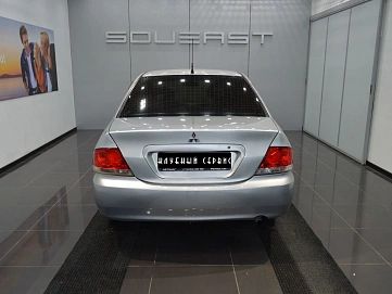 Mitsubishi Lancer, 2005г, передний привод, механика