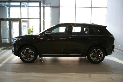 Hongqi HS3, 2025г, передний привод, робот