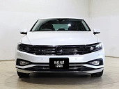 Volkswagen Passat, 2022г., передний привод, робот