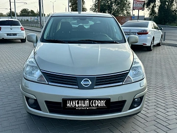 Nissan Tiida, 2008г, передний привод, автомат