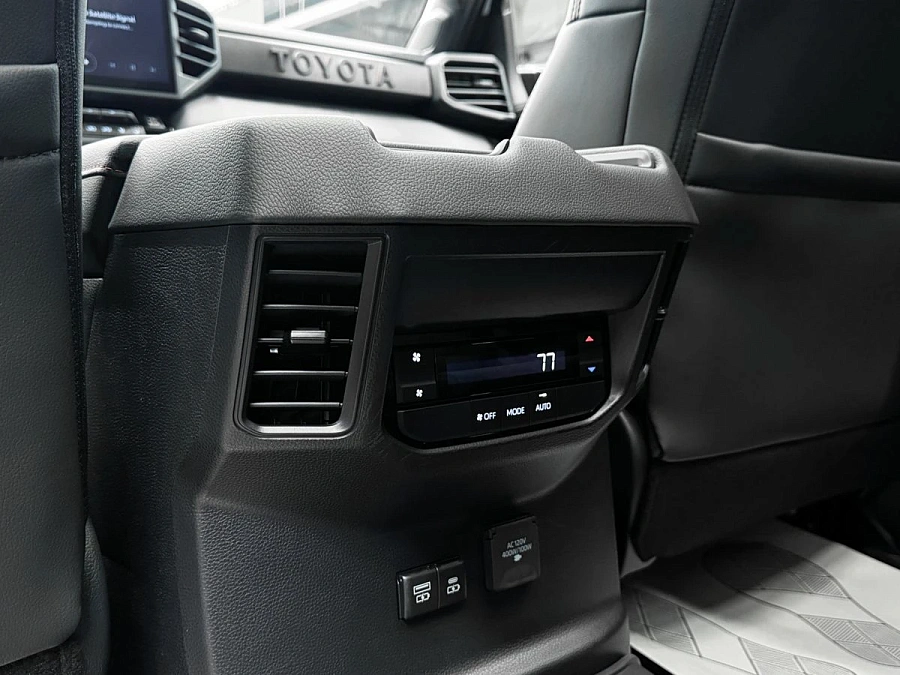 Toyota Sequoia, 2025г., полный привод, автомат