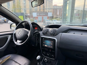 Renault Duster, 2013г., полный привод, механика