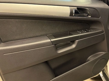 Opel Zafira, 2012г, передний привод, робот