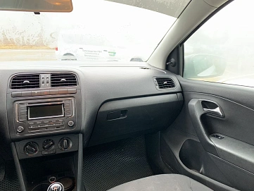 Volkswagen Polo, 2017г, передний привод, механика