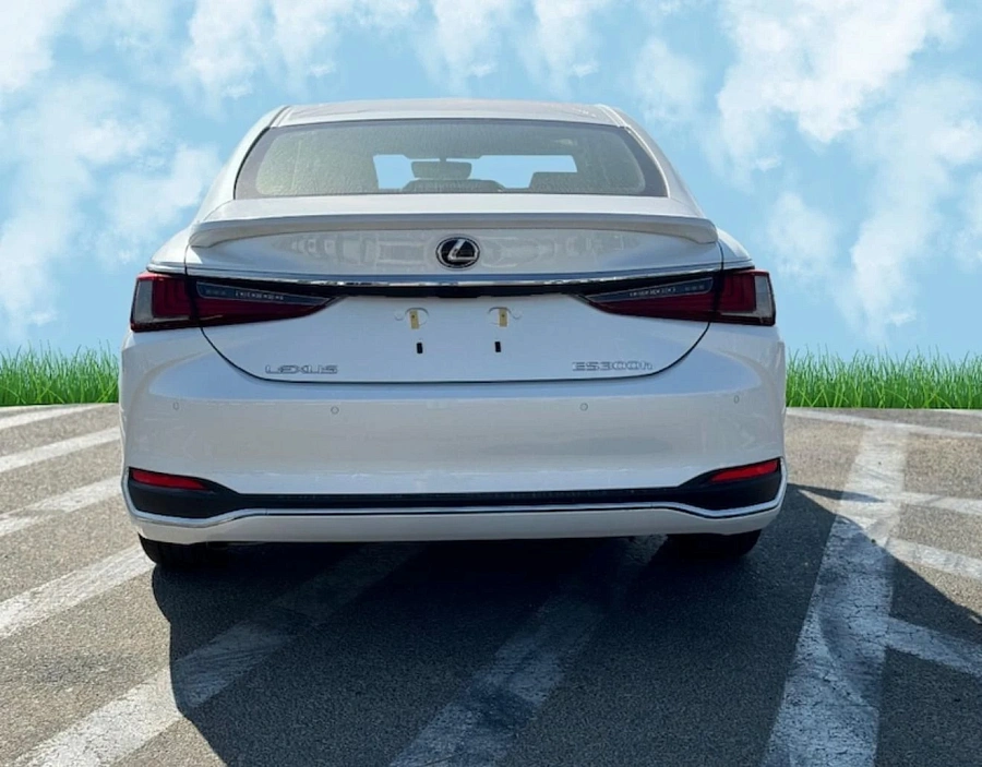 Lexus ES, 2024г., передний привод, вариатор