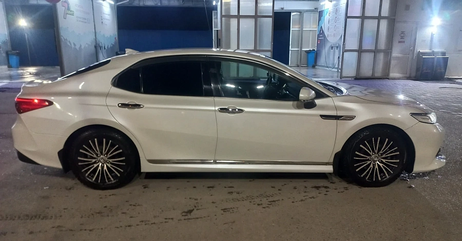 Toyota Camry, 2018г., передний привод, автомат