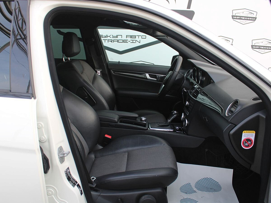 Mercedes-Benz , 2011г., задний привод, автомат
