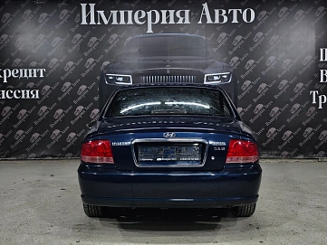Hyundai Sonata, 2006г, передний привод, автомат