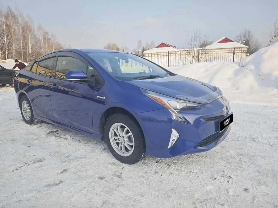 Toyota Prius, 2016г., полный привод, автомат