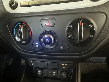 Hyundai Solaris, 2017г, передний привод, механика