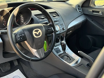 Mazda 3, 2011г, передний привод, автомат