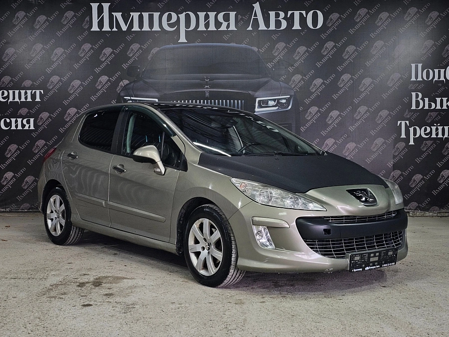 Peugeot 308, 2010г., передний привод, автомат