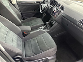 Volkswagen Tiguan, 2019г., полный привод, робот