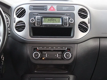 Volkswagen Tiguan, 2010г, полный привод, механика