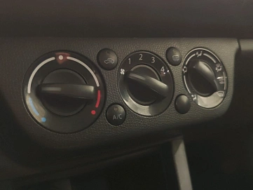 Suzuki Swift, 2008г, передний привод, робот