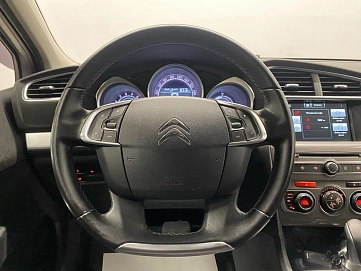 Citroen C4, 2015г, передний привод, автомат