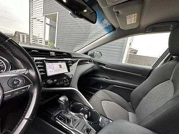 Toyota Camry, 2019г, передний привод, автомат