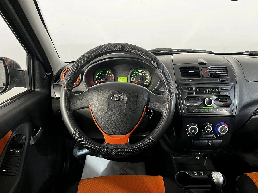 Lada (ВАЗ) Kalina, 2015г., передний привод, механика