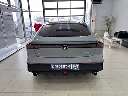 Changan UNI-V, 2023г, передний привод, робот