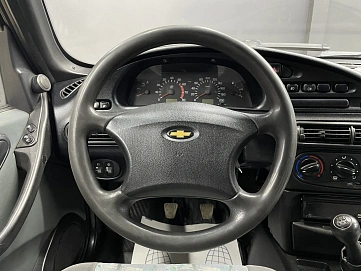 Chevrolet Niva, 2004г, полный привод, механика