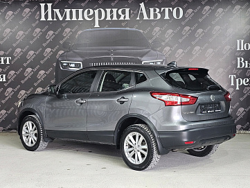 Nissan Qashqai, 2018г, передний привод, вариатор