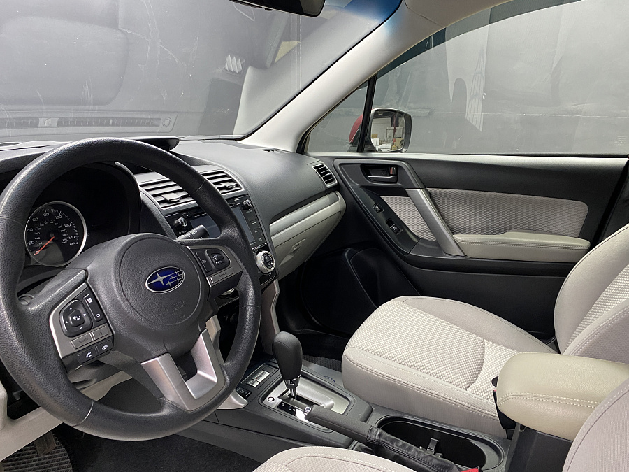 Subaru Forester, 2017г., полный привод, вариатор