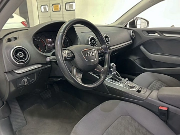 Audi A3, 2014г, передний привод, робот