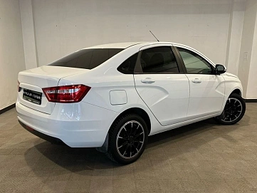 Lada (ВАЗ) Vesta, 2018г, передний привод, механика