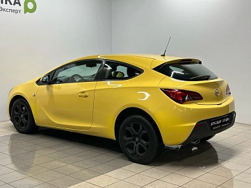 Opel , 2012г., передний привод, автомат