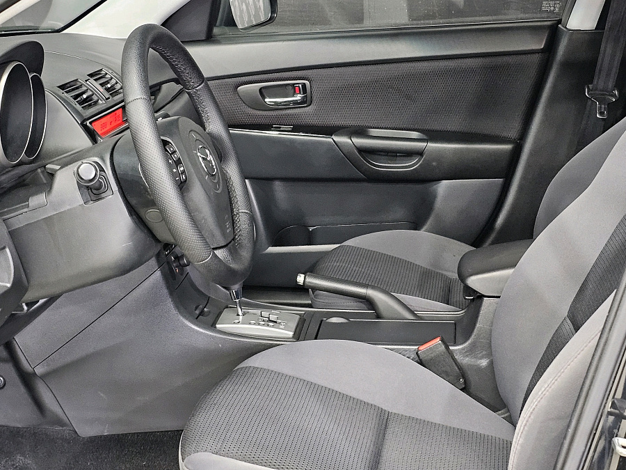 Mazda 3, 2008г., передний привод, автомат