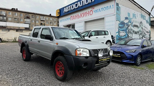 Nissan NP300, 2013г., полный привод, механика