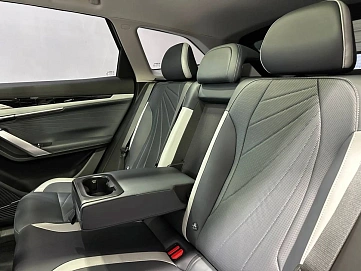 Geely Atlas, 2023г, передний привод, робот