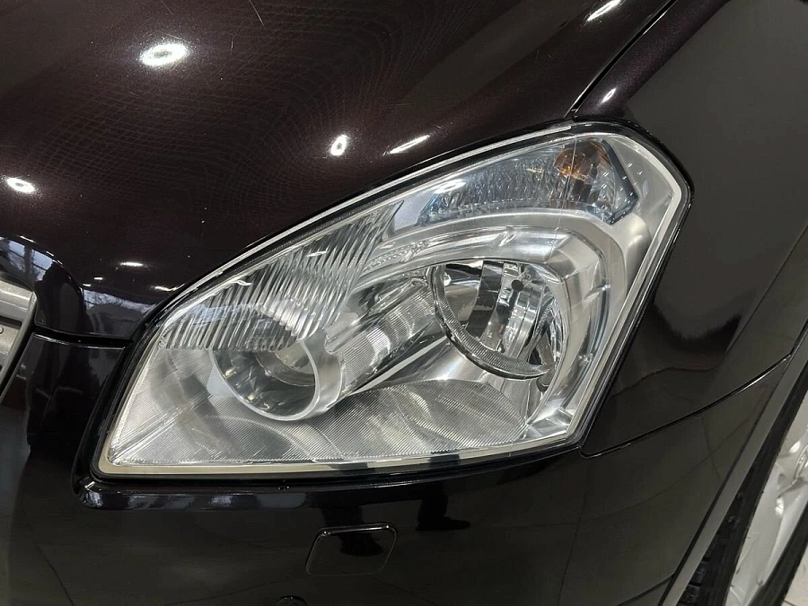 Nissan Qashqai, 2009г., передний привод, вариатор