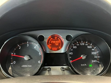 Nissan Qashqai, 2009г, передний привод, механика
