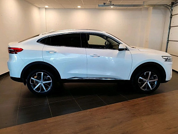 Haval F7x, 2021г, передний привод, автомат