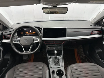 Volkswagen Lavida, 2022г, передний привод, робот