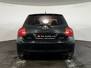 Toyota Auris, 2008г, передний привод, робот
