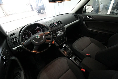 Skoda Yeti, 2012г, полный привод, робот