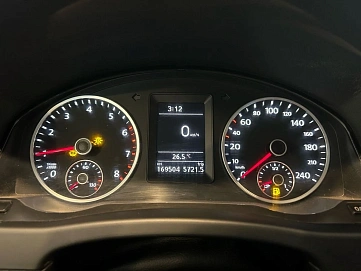 Volkswagen Tiguan, 2011г, передний привод, механика