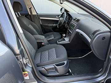 Skoda Octavia, 2011г, передний привод, робот