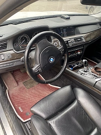 BMW 7 серии, 2010г, задний привод, автомат