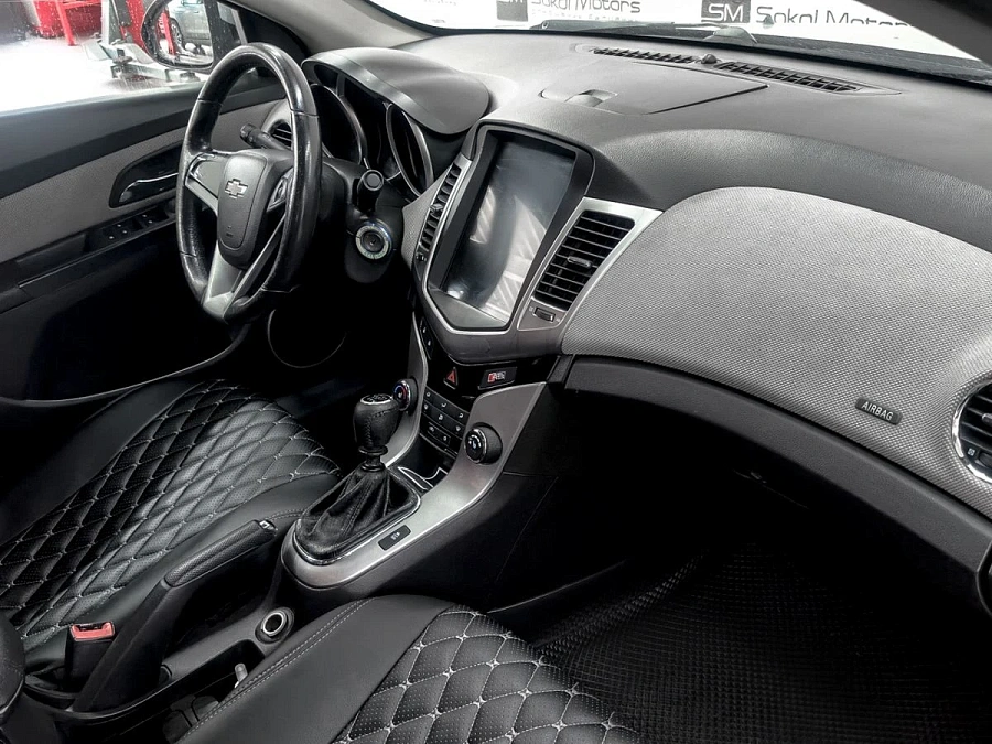 Chevrolet Cruze, 2011г., передний привод, механика