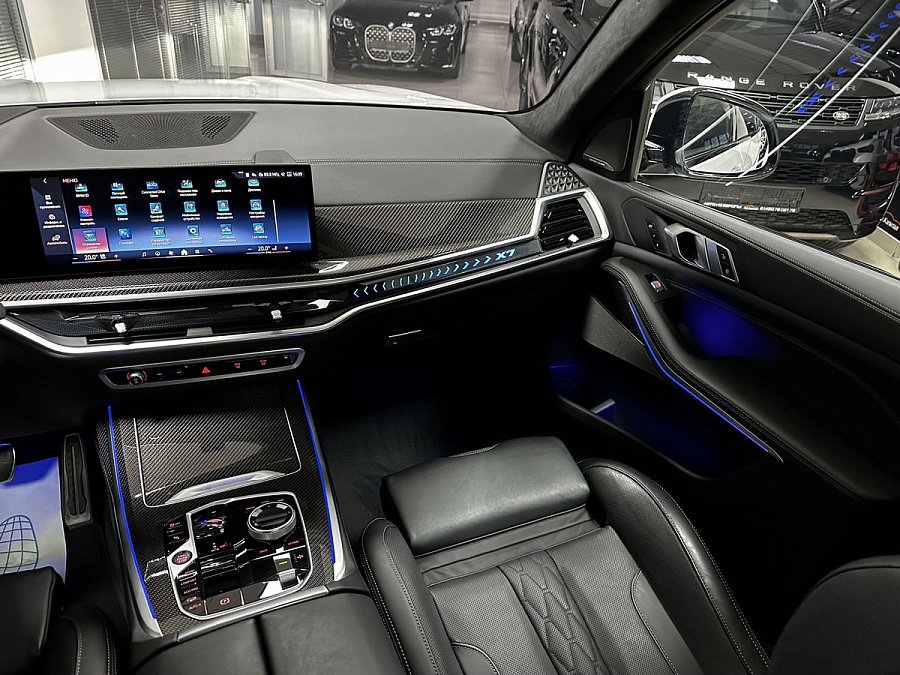 BMW X7, 2023г., полный привод, автомат
