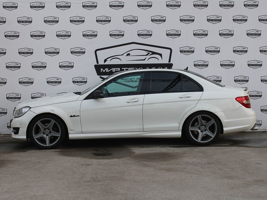 Mercedes-Benz , 2011г., задний привод, автомат