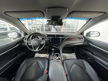Toyota Camry, 2020г, передний привод, автомат
