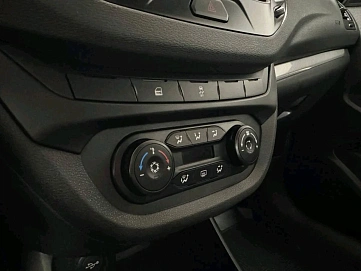 Lada (ВАЗ) Vesta, 2018г, передний привод, механика