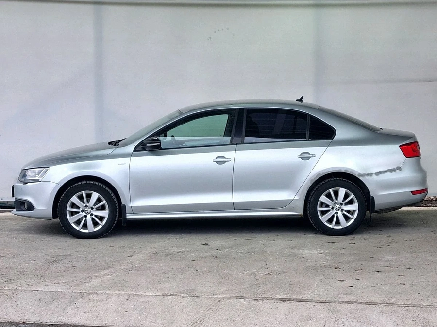 Volkswagen Jetta, 2013г., передний привод, робот