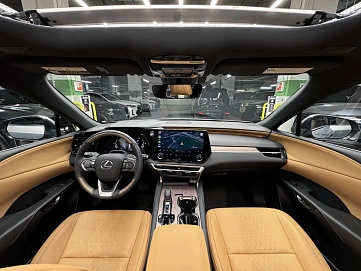 Lexus RX, 2022г, полный привод, автомат