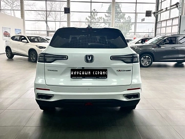 Changan , 2023г., передний привод, робот