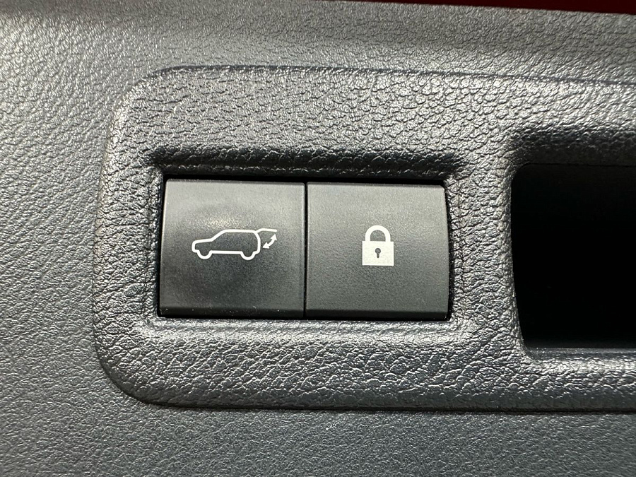 Lexus NX, 2017г., полный привод, вариатор